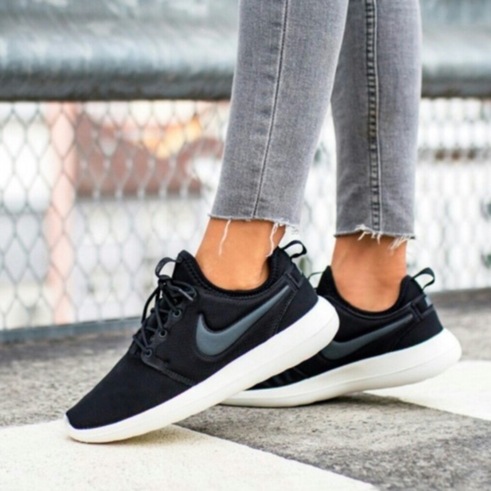Women’s Black and White Nike Roshe Two